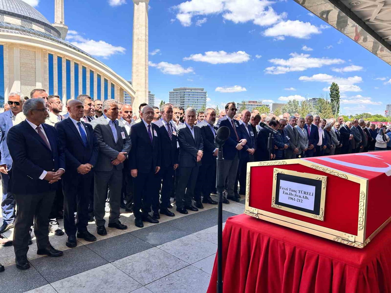 CUMHURİYET HALK PARTİSİ (CHP) GENEL BAŞKANI KEMAL KILIÇDAROĞLU, CHP İZMİR MİLLETVEKİLİ RAHMİ AŞKIN...