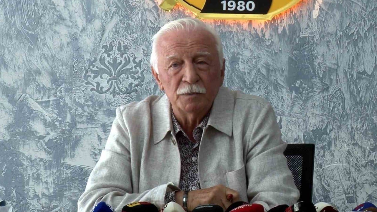 CUMHURİYET HALK PARTİSİ (CHP) ÖNCEKİ DÖNEM KAYSERİ İL BAŞKANLARINDAN KEMAL NAKİPOĞLU, YAPTIĞI...