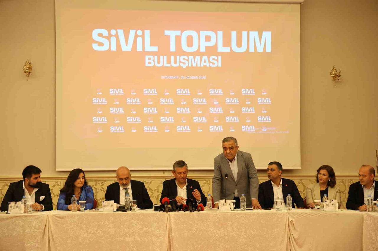 CUMHURİYET HALK PARTİSİ GRUP BAŞKANI ÖZGÜR ÖZEL VE STK TEMSİLCİLERİ