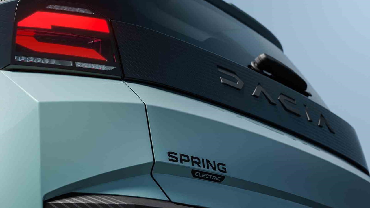 DACİA, YÜZDE 100 ELEKTRİKLİ ŞEHİR OTOMOBİLİ SPRİNG’İN İKİNCİ NESLİNİ TANITIYOR. YENİ MODELİN 2027...