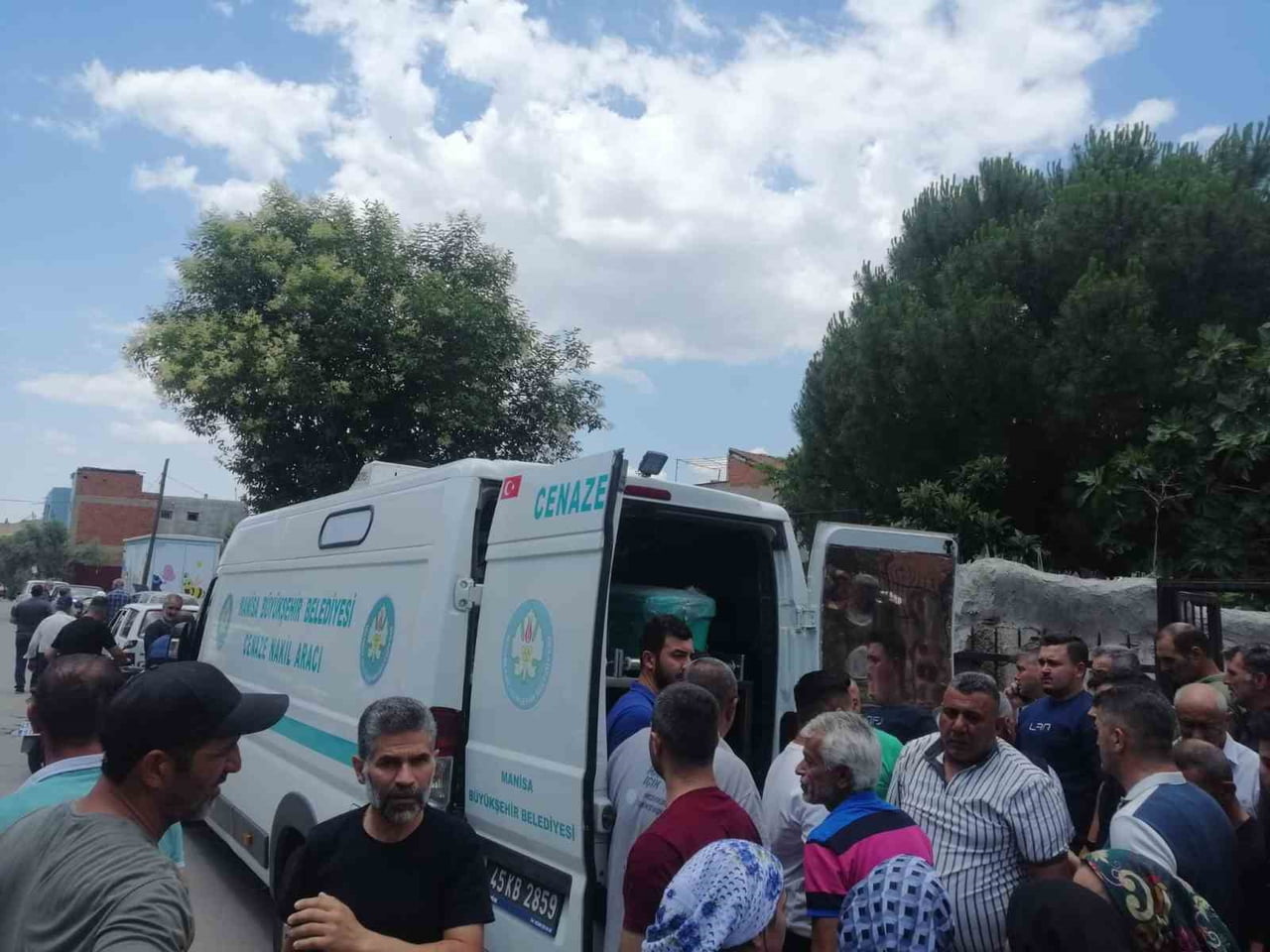 DAMAT, 12 GÜN SÜREN YAŞAM SAVAŞINI KAYBETTİ.