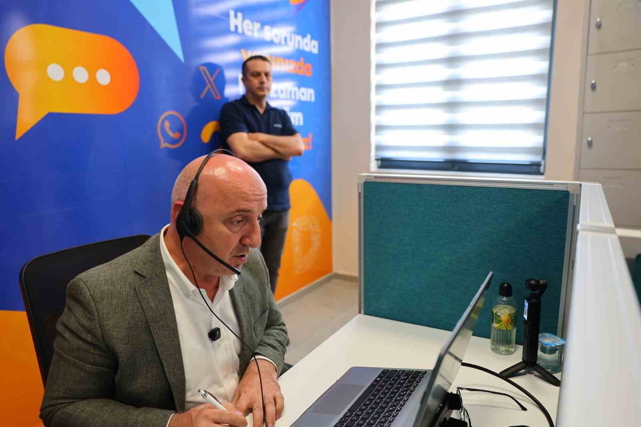 DARICA'DA VATANDAŞLARLA BELEDİYE ARASINDAKİ İLETİŞİMİ HIZLANDIRMAK VE TALEPLERE DAHA ETKİN ÇÖZÜM...