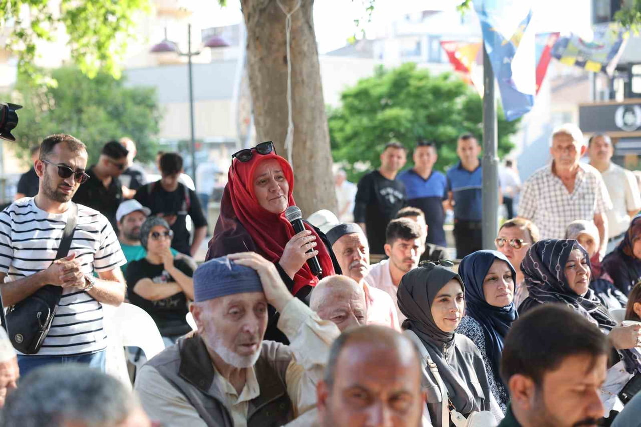 DARICA BELEDİYE BAŞKANI MUZAFFER BIYIK, EMEK MAHALLESİ SAKİNLERİYLE BİR ARAYA GELEREK...