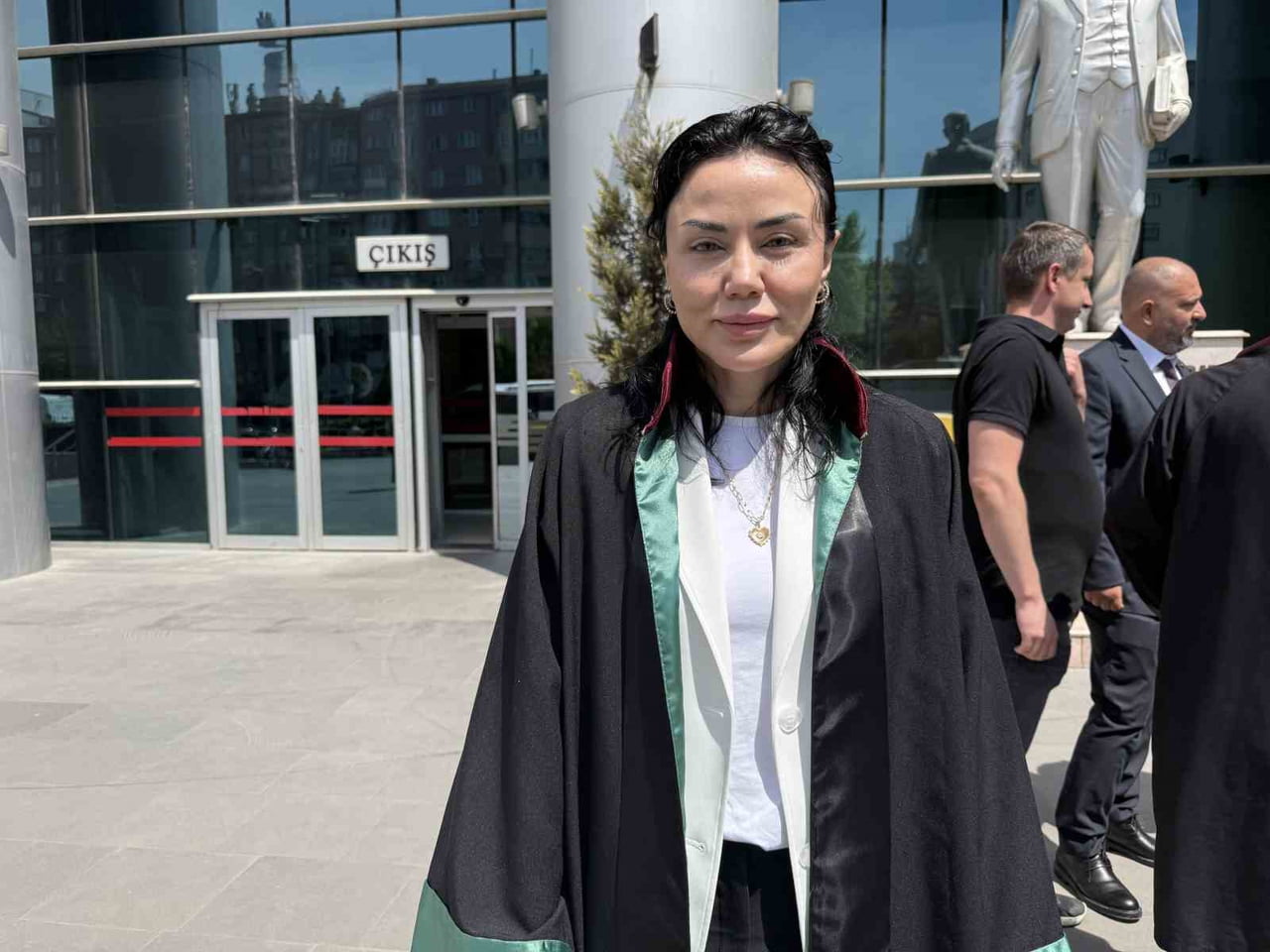 DAVACININ AVUKATI PINAR TURHANOĞLU GÜCÜYENER