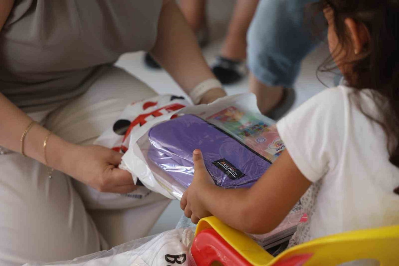 DEFACTO, BAHÇEŞEHİR KOLEJİ VE TOPLUM GÖNÜLLÜLERİ VAKFI İŞ BİRLİĞİYLE HAYATA GEÇİRİLEN "BU...