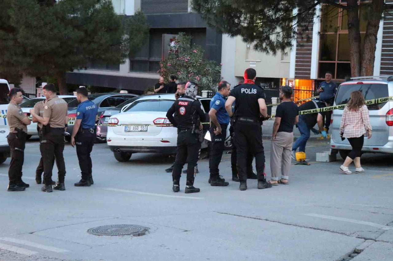 DENİZLİ'DE ÇOCUĞUNUN GÖZÜ ÖNÜNDE UĞRADIĞI POMPALI TÜFEKLİ SALDIRIDA KARDEŞİYLE BİRLİKTE YARALANAN...