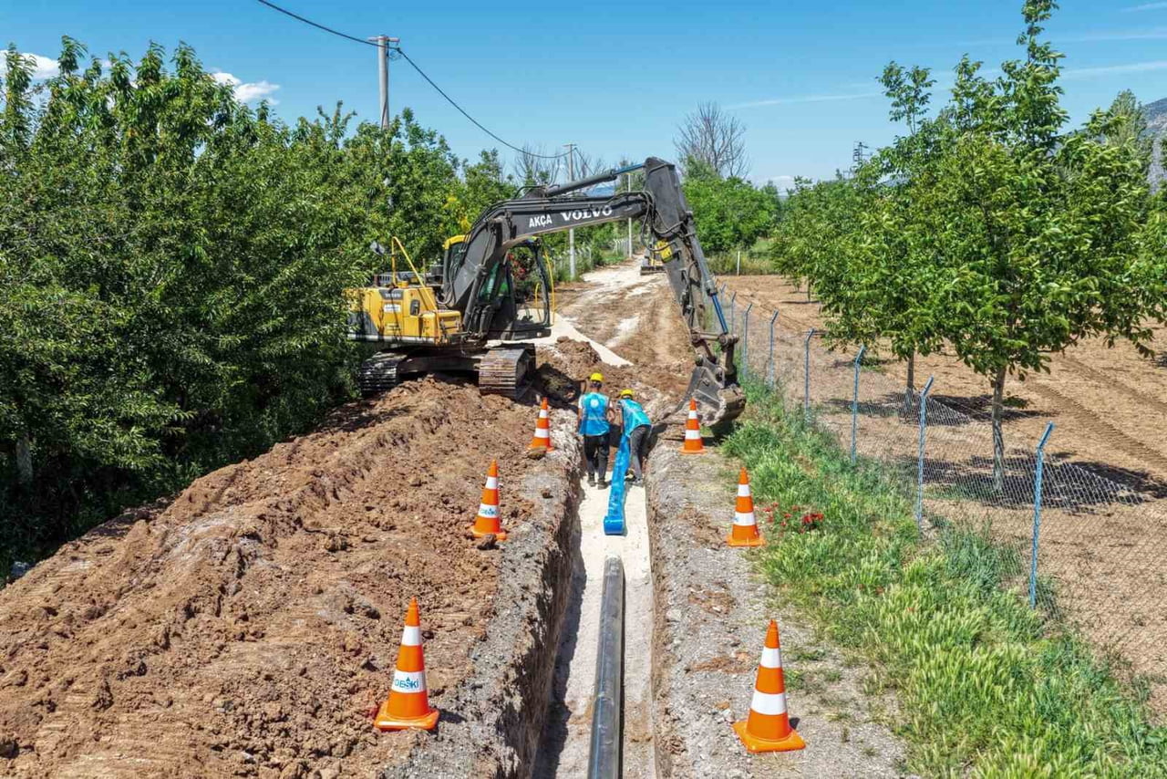 DENİZLİ BÜYÜKŞEHİR BELEDİYESİ DESKİ GENEL MÜDÜRLÜĞÜ, TAVAS İLÇESİNDE ALTYAPI HAMLESİ BAŞLATTI. 141...