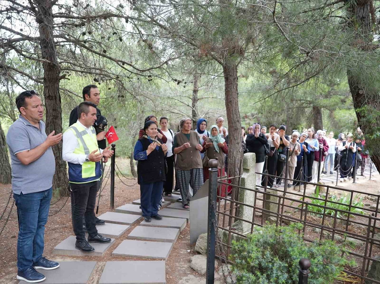 DENİZLİ BÜYÜKŞEHİR BELEDİYESİ, KIRSAL MAHALLELERDE YAŞAYAN VE DAHA ÖNCE ÇANAKKALE’Yİ GÖRME İMKANI...