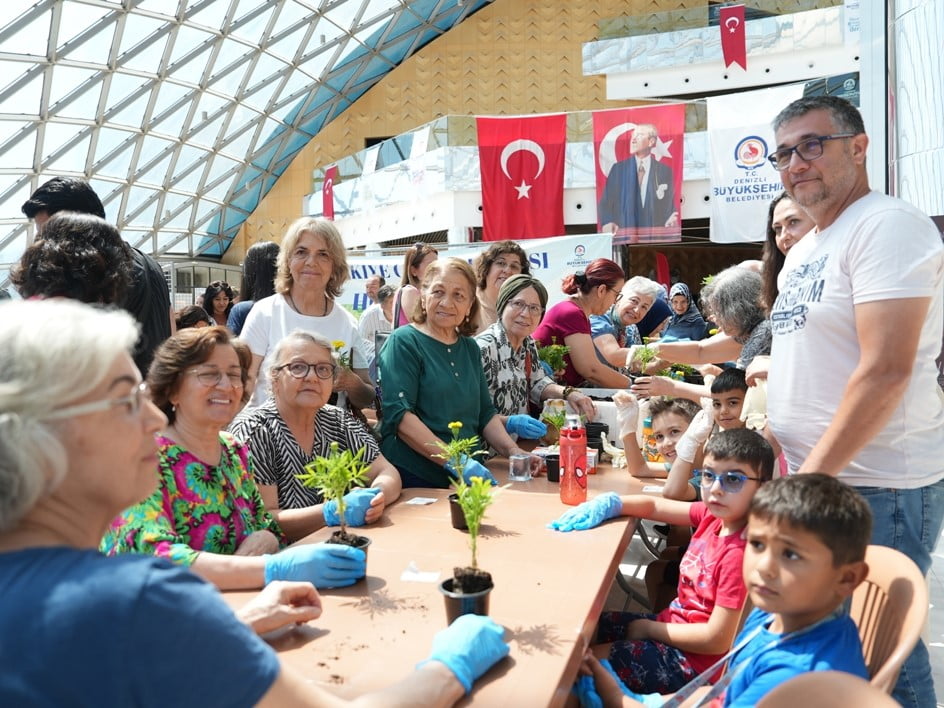 DENİZLİ BÜYÜKŞEHİR BELEDİYESİ, TÜRKİYE ÇEVRE HAFTASI KAPSAMINDA DÜZENLEDİĞİ ETKİNLİKLERLE KENTTE...