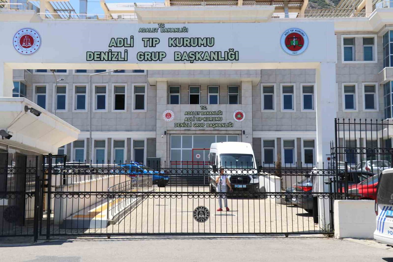 DENİZLİ’DE ARALARINDA BARO BAŞKANI UFUK KÖK’ÜN DE BULUNDUĞU 12 AVUKATIN UYUŞTURUCU OPERASYONU...
