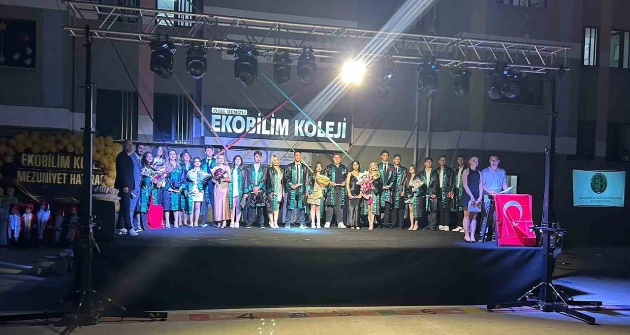 DENİZLİ’DE EĞİTİM ALANINDAKİ BAŞARILARIYLA DİKKAT ÇEKEN EKOBİLİM KOLEJİ, DÜZENLEDİĞİ GÖRKEMLİ...