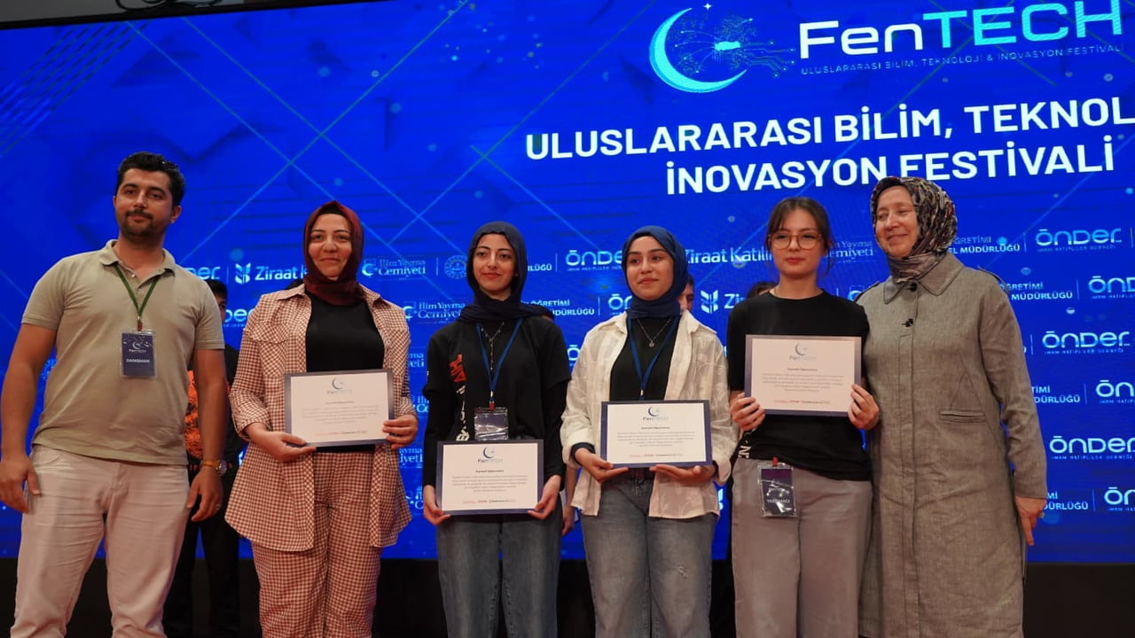 DENİZLİ’DE HATİPZADE VELİ BAŞER BİLİM VE TEKNOLOJİ LİSESİ, İSTANBUL’DA DÜZENLENEN FENTECH 2026...