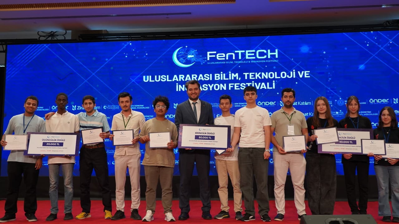 DENİZLİ’DE HATİPZADE VELİ BAŞER BİLİM VE TEKNOLOJİ LİSESİ, İSTANBUL’DA DÜZENLENEN FENTECH 2026...