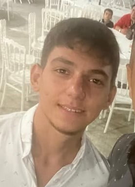 DENİZLİ’DE MOTOSİKLETİYLE SEYİR HALİNDEYKEN KAZA YAPAN 17 YAŞINDAKİ GENÇ, KALDIRILDIĞI HASTANEDE...
