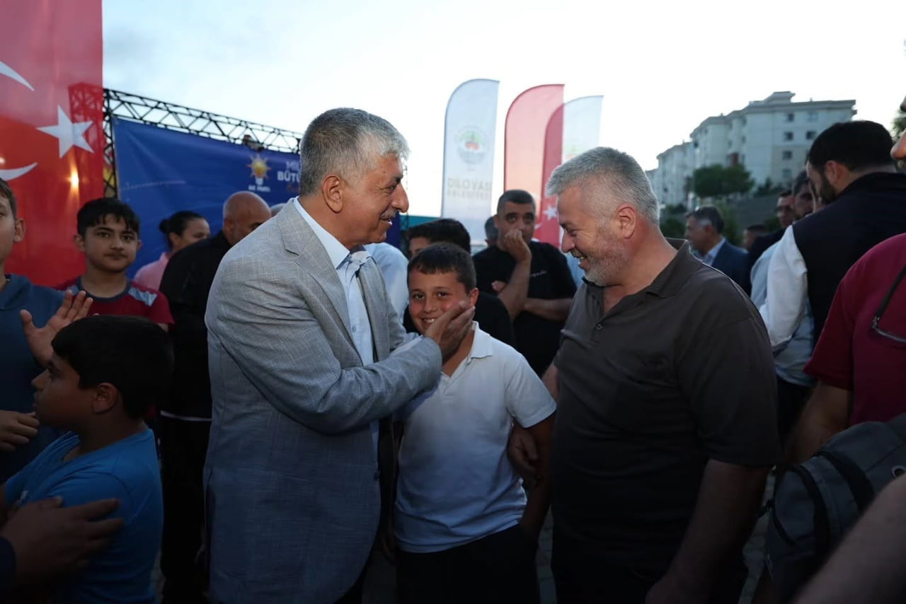 DİLOVASI BELEDİYE BAŞKANI RAMAZAN ÖMEROĞLU, "VATANDAŞ SORUYOR, BAŞKAN CEVAPLIYOR" PROGRAMI...