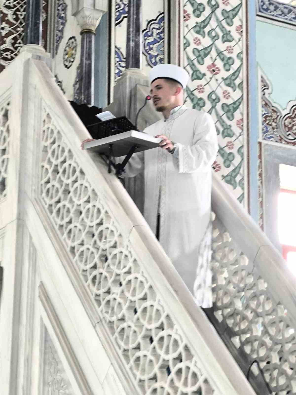 DİN GÖREVLİLERİ ARASINDA EZANI GÜZEL OKUMA VE ETKİLİ HUTBE SUNUMU YARIŞMALARI YAPILDI.