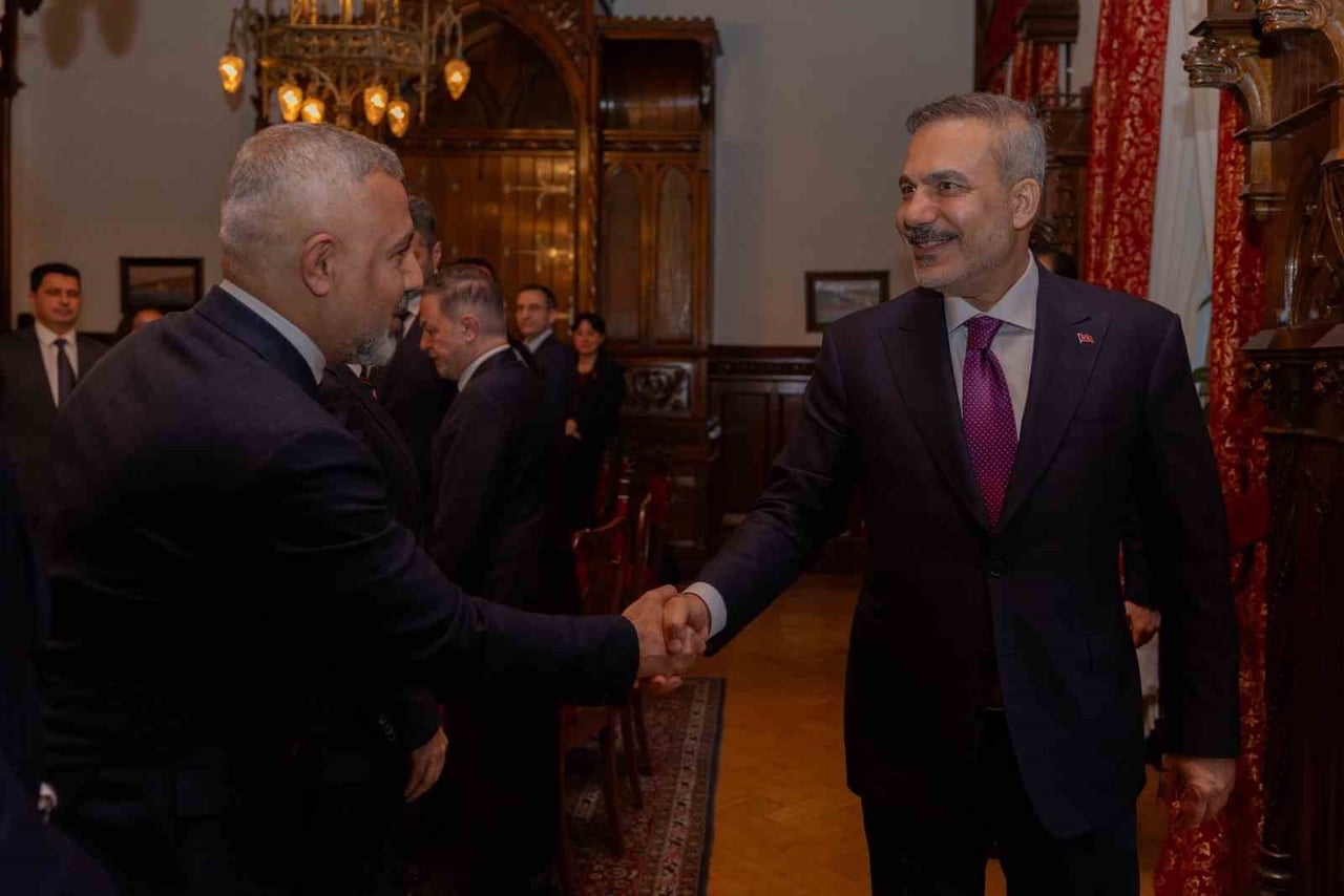 DIŞİŞLERİ BAKANI FİDANİ RUSYA’DA TÜRK İŞ İNSANLARI İLE BULUŞTU