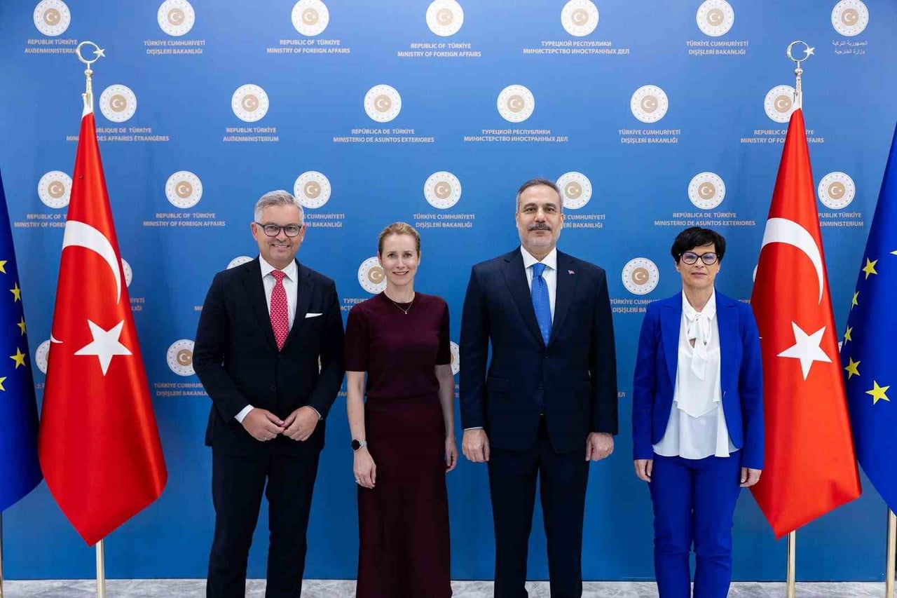 DIŞİŞLERİ BAKANI HAKAN FİDAN, AVRUPA BİRLİĞİ (AB) KOMİSYONU BAŞKANI KAJA KALLAS VE BERABERİNDEKİ...