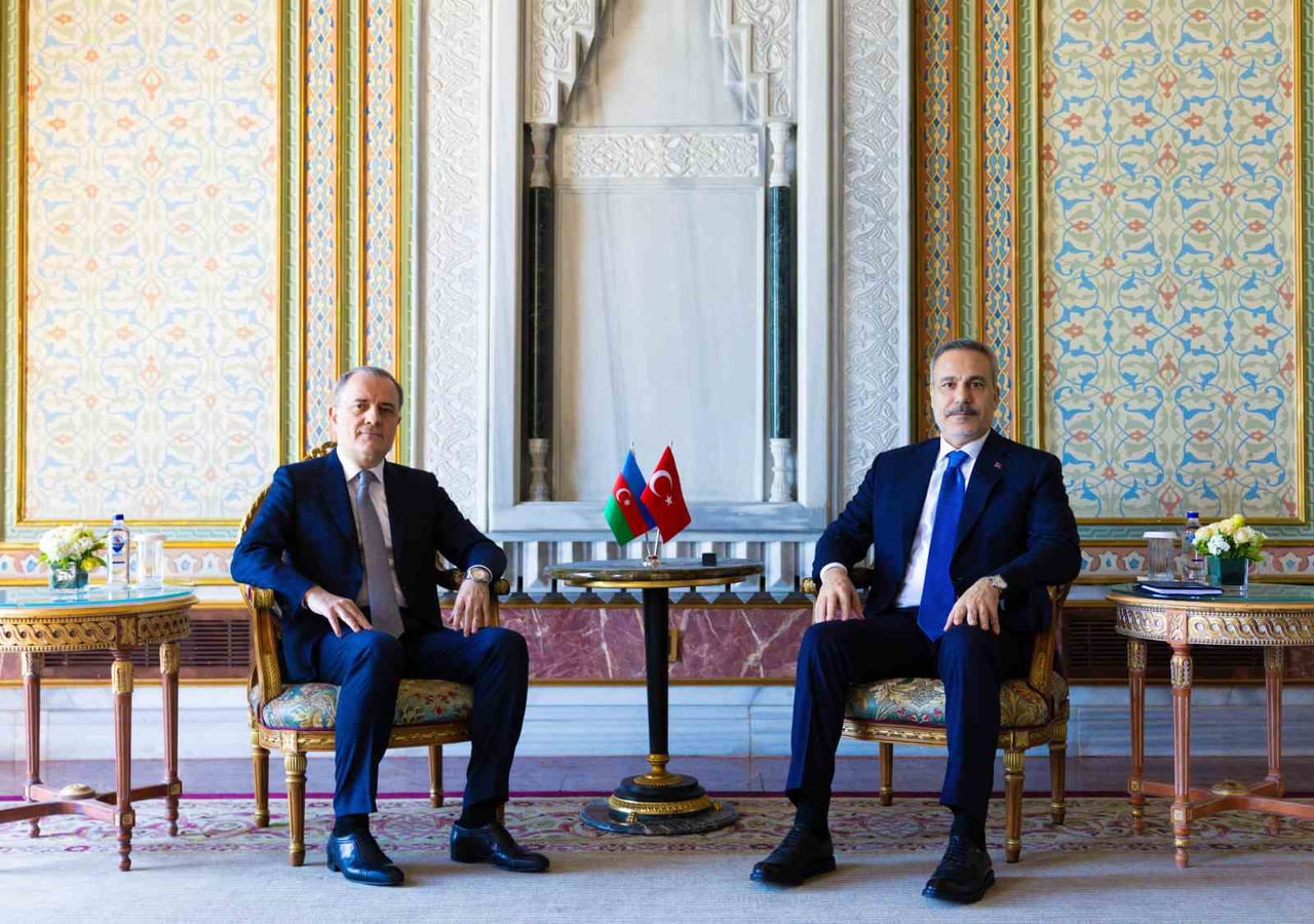 DIŞİŞLERİ BAKANI HAKAN FİDAN, AZERBAYCAN DIŞİŞLERİ BAKANI CEYHUN BAYRAMOV İLE GÖRÜŞTÜ.
