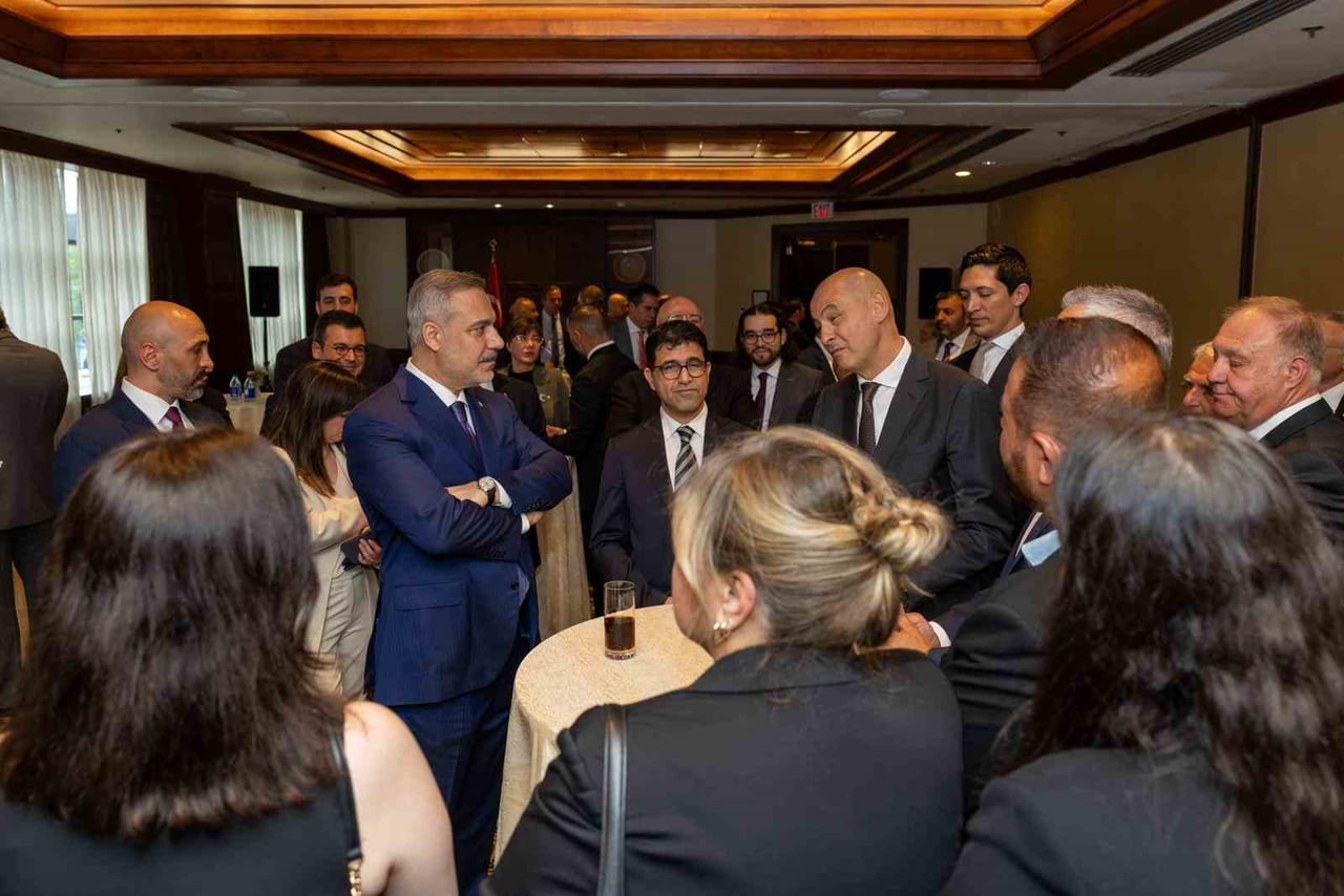 DIŞİŞLERİ BAKANI HAKAN FİDAN, TORONTO'DA, KANADA'DA YERLEŞİK TÜRK İŞ ADAMLARIYLA BİR ARAYA...