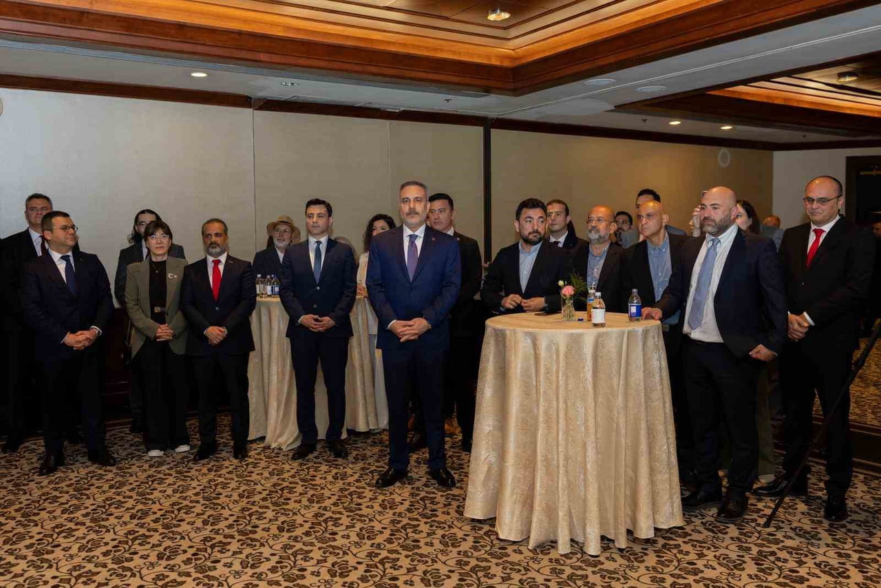 DIŞİŞLERİ BAKANI HAKAN FİDAN, TORONTO'DA, KANADA'DA YERLEŞİK TÜRK İŞ ADAMLARIYLA BİR ARAYA...