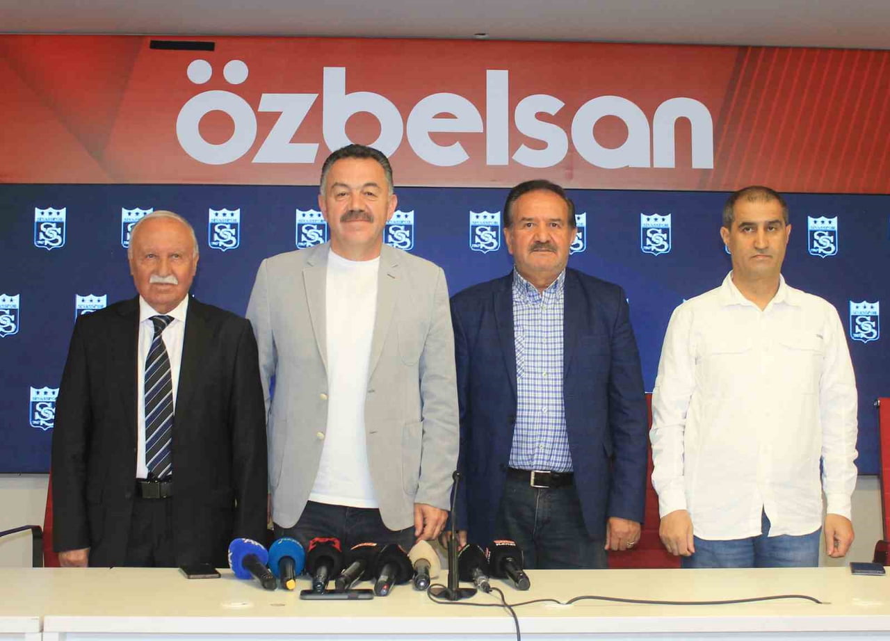 DİVAN KURULU BASININ KARŞISINA ÇIKTI.