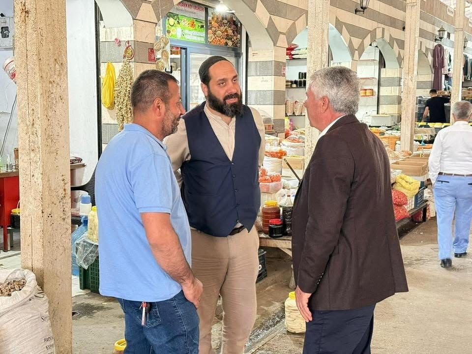 DİYARBAKIR'IN ÇERMİK İLÇE BELEDİYE BAŞKANI ŞEHMUS KARAMEHMETOĞLU, ESNAF VE VATANDAŞLARLA BİR ARAYA...