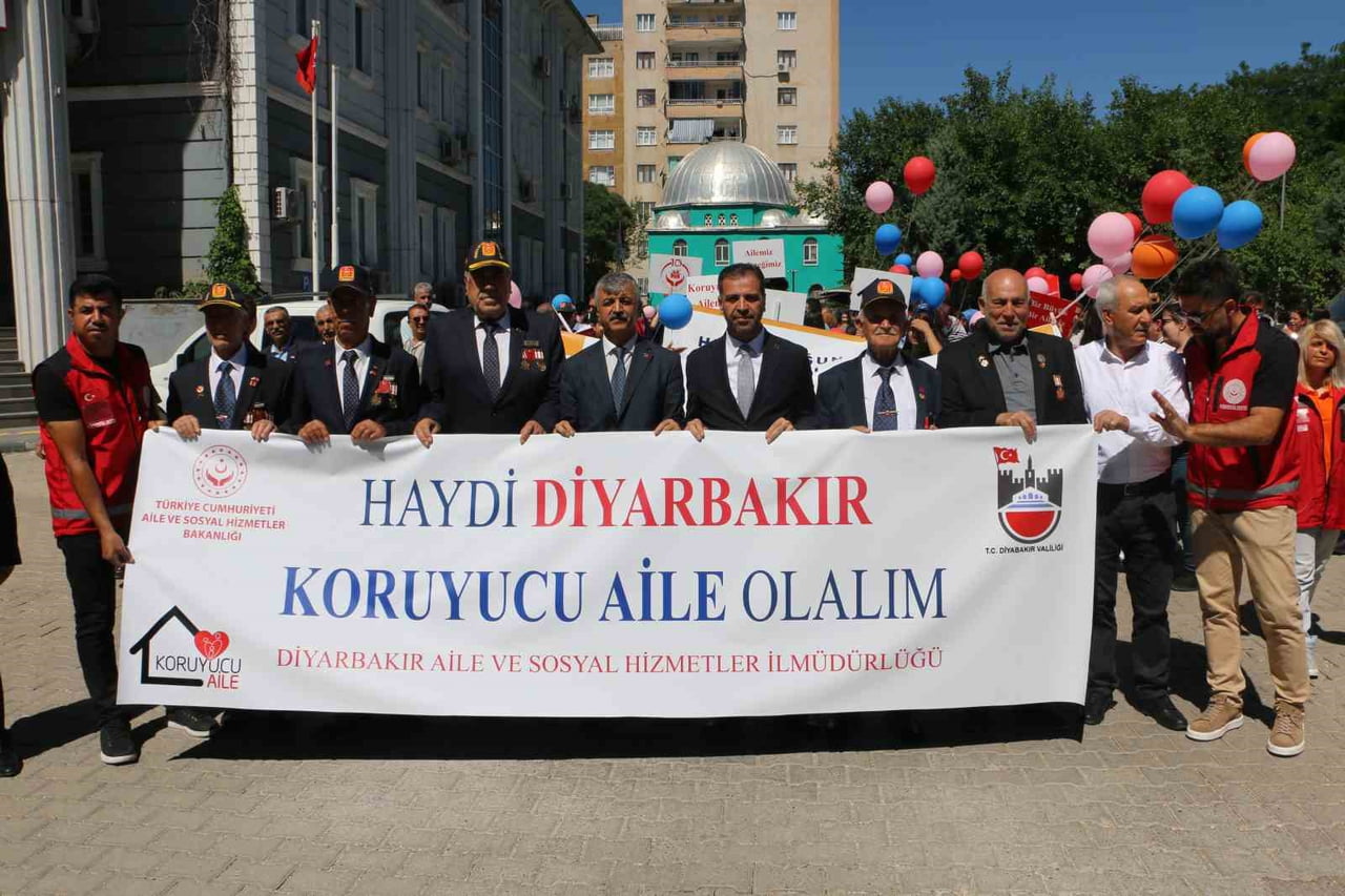 DİYARBAKIR’DA AİLE VE SOSYAL HİZMETLER İL MÜDÜRLÜĞÜ TARAFINDAN 30 HAZİRAN KORUYUCU AİLE GÜNÜ...