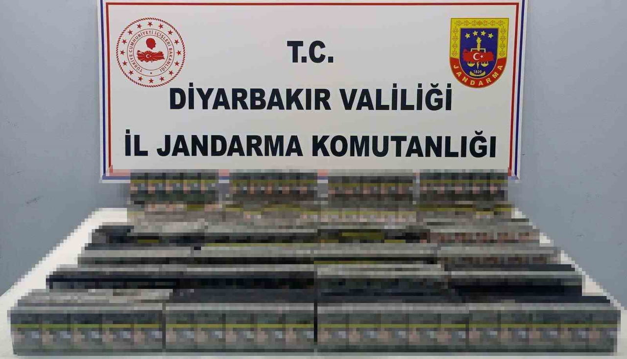 DİYARBAKIR’DA JANDARMA EKİPLERİNCE DÜZENLENEN KAÇAKÇILIK OPERASYONLARINDA ÇOK SAYIDA ÜTÜN ELE...