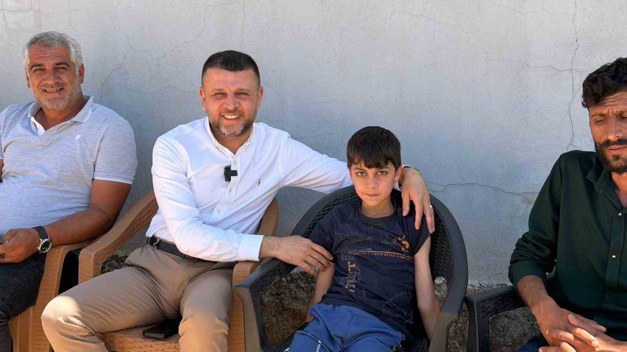 DİYARBAKIR’IN EĞİL BELEDİYE BAŞKANI FIRAT SEYDAOĞLU, ÖZEL BİREYİN KULLANDIĞI YOLUN BOZUK OLDUĞUNU...