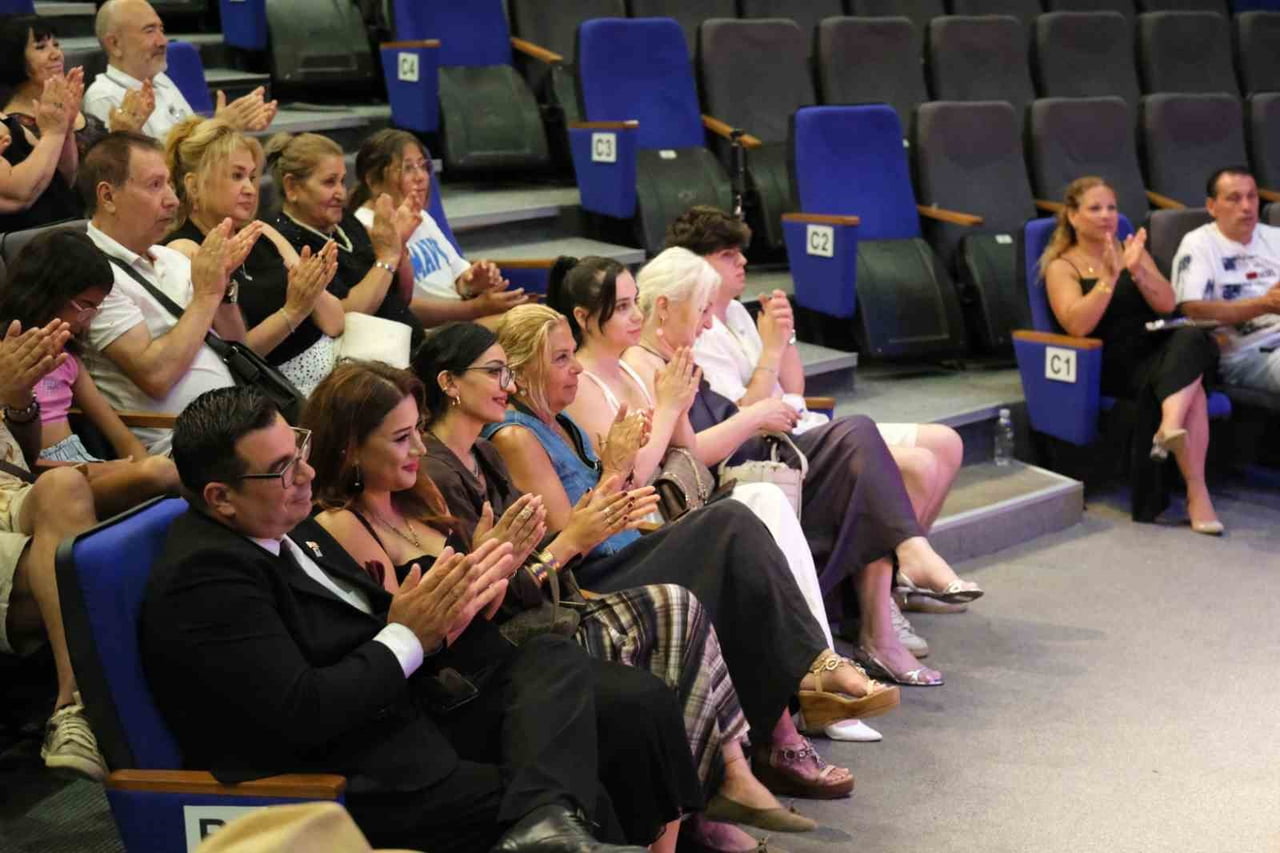 DMD KAS HASTASI EYMEN ÖZDOĞAN'IN TEDAVİ SÜRECİNE DESTEK SAĞLAMAK AMACIYLA "RUS GELİN" ADLI TİYATRO...