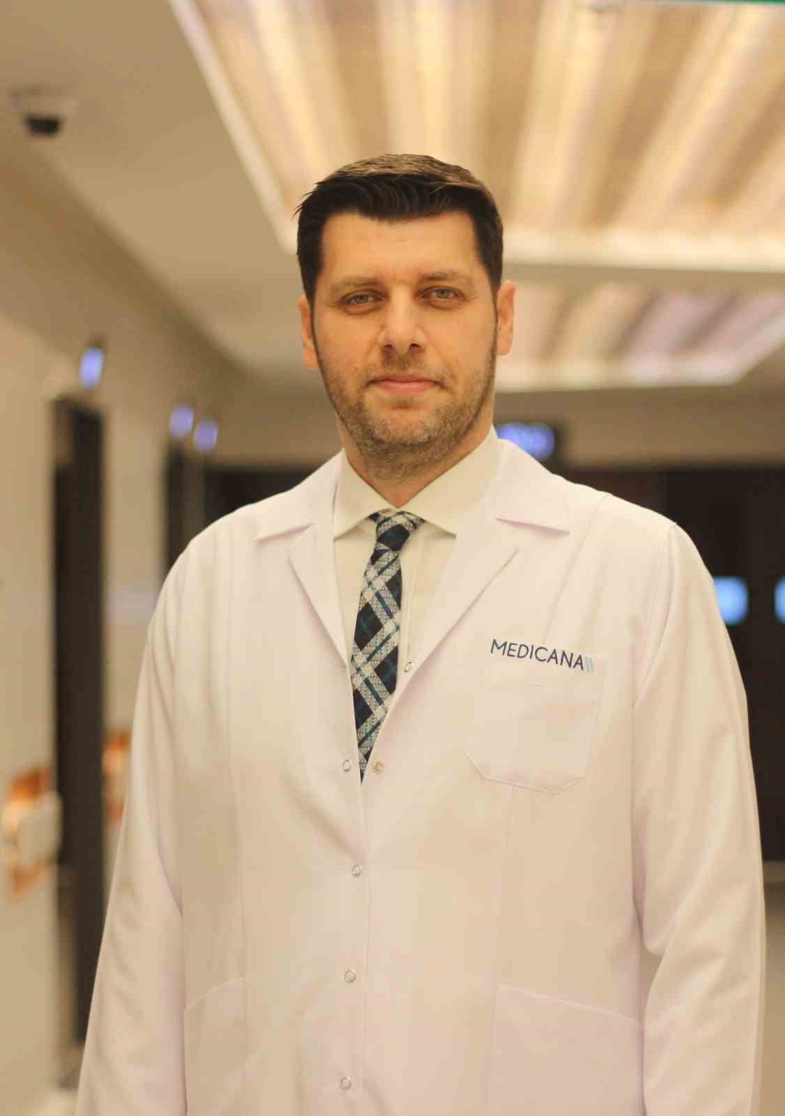 DOÇ. DR. ERKAN YARDIMCI, OBEZİTENİN SADECE ESTETİK KAYGILARLA İLİŞKİLENDİRİLEN BİR KİLO PROBLEMİ...