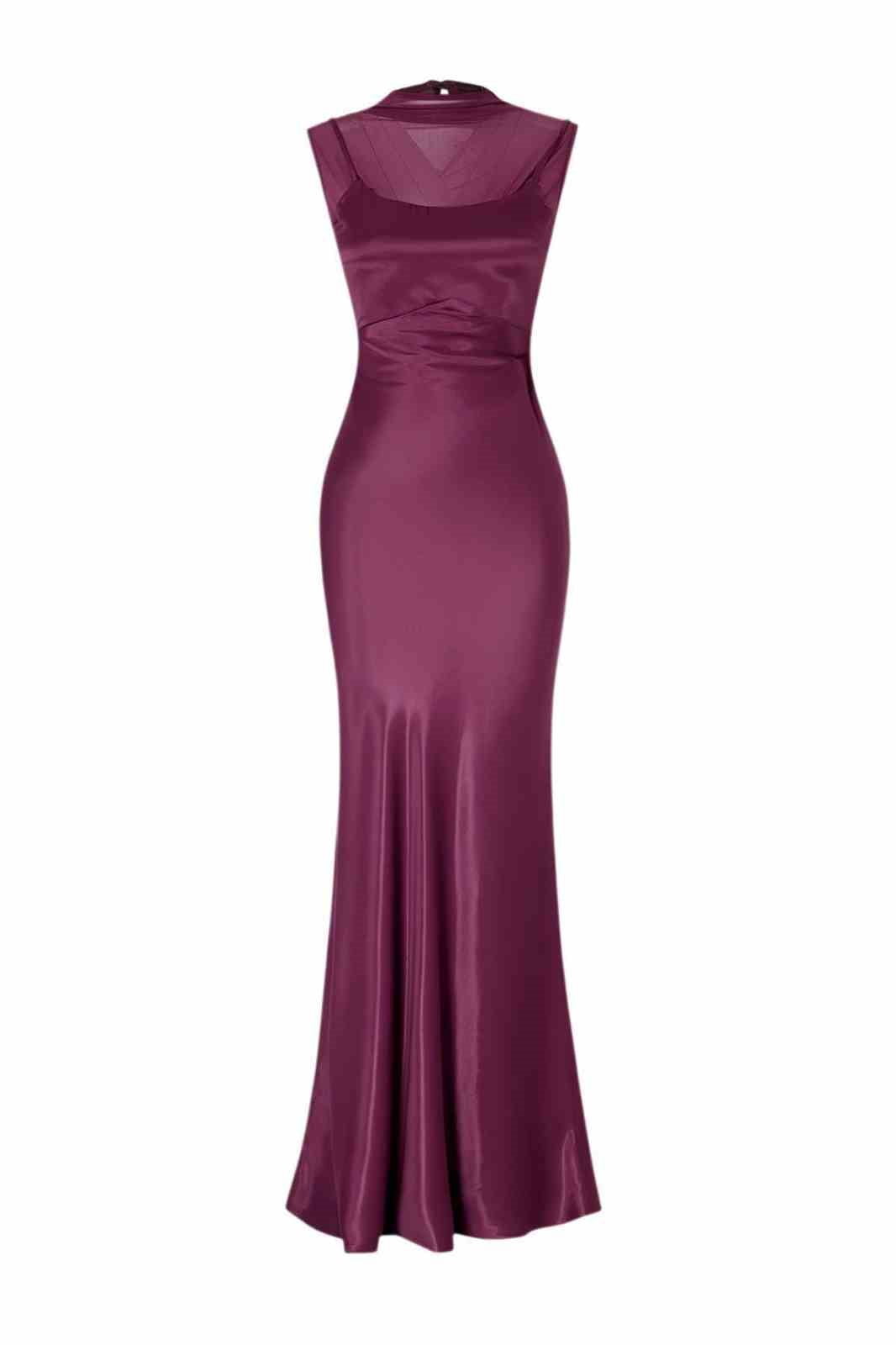 DÜĞÜN VE MEZUNİYET SEZONUNUN AÇILMASIYLA BİRLİKTE MODA DÜNYASINDAKİ HAREKETLİLİK ARTTI....