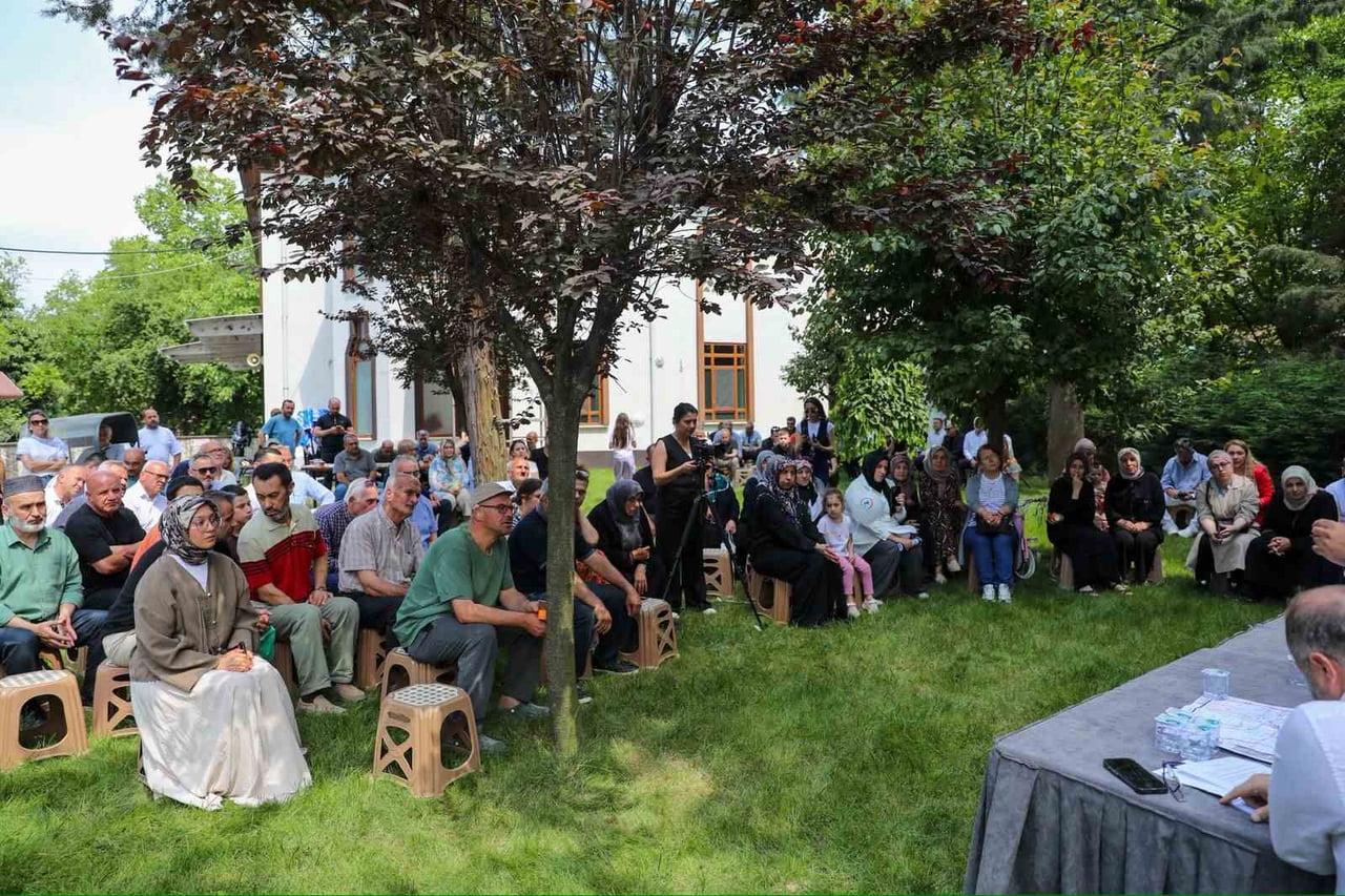 DÜZCE BELEDİYE BAŞKANI DR. FARUK ÖZLÜ, 2026 YILININ İLK VATANDAŞ BULUŞMASINDA GÖKÇE MAHALLESİ...