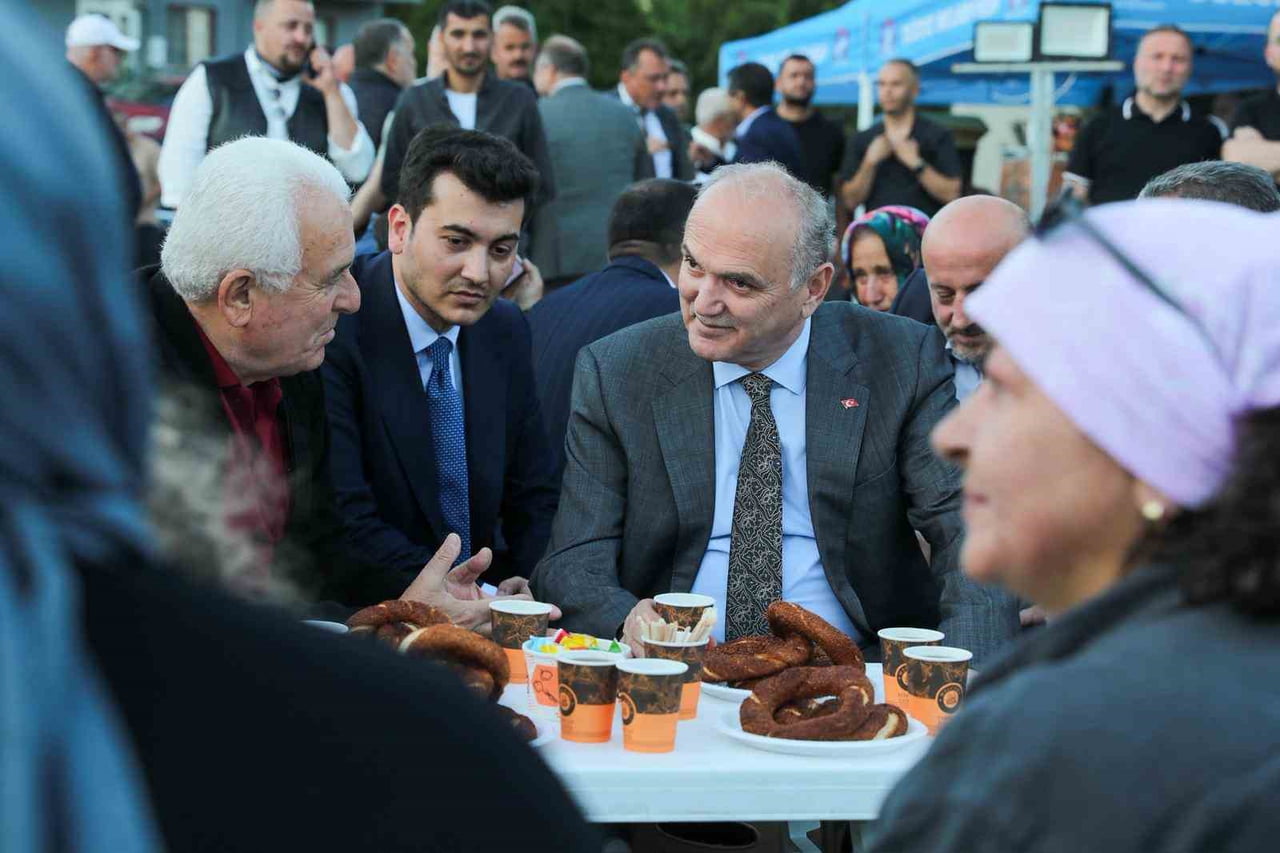 DÜZCE BELEDİYE BAŞKANI DR. FARUK ÖZLÜ, “VATANDAŞ SORUYOR BAŞKAN CEVAPLIYOR” MAHALLE BULUŞMALARI...