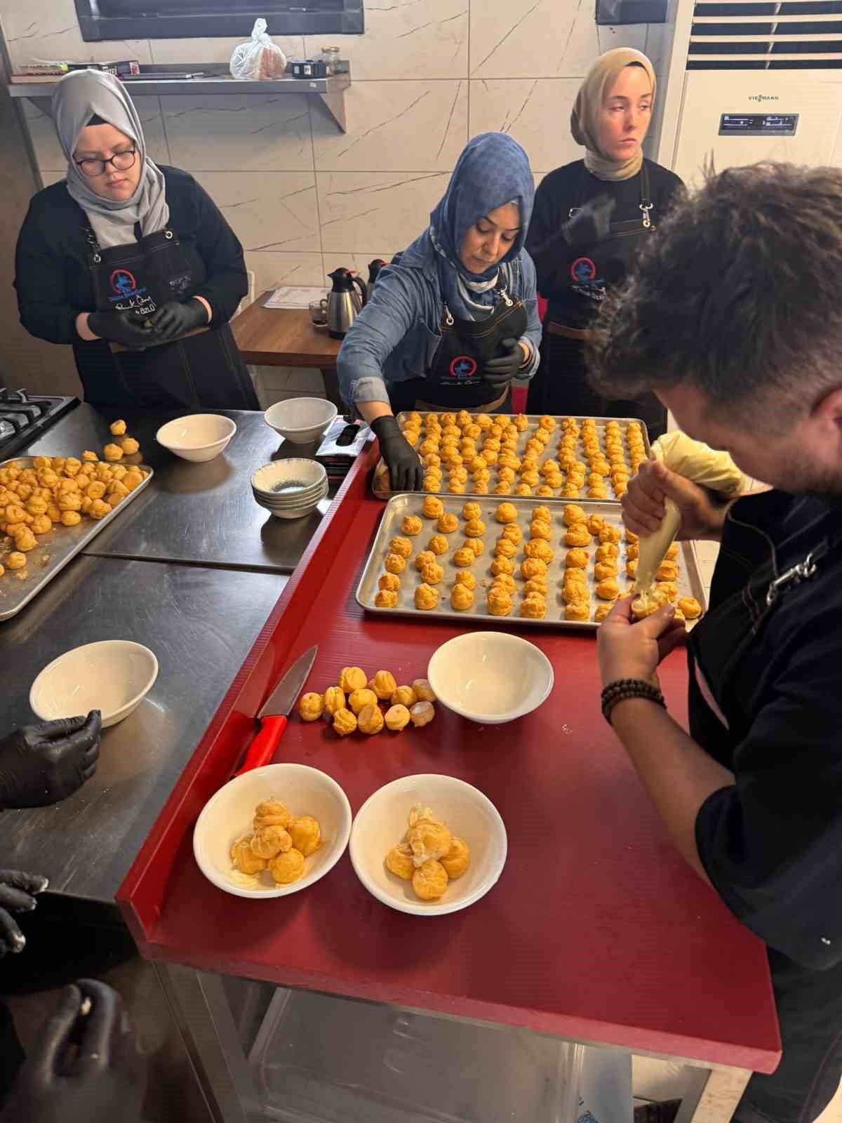 DÜZCE BELEDİYESİ TARAFINDAN YÜRÜTÜLEN ‘MUTFAK ATÖLYESİ TARIM AKADEMİSİNDE KURULUYOR’ PROJESİ...