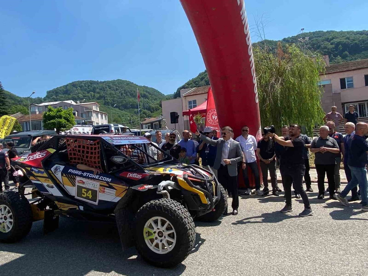 DÜZCE’DE 2026 OFFROAD YARIŞLARI'NIN AÇILIŞ PROGRAMI GERÇEKLEŞTİRİLDİ. 12-14 HAZİRAN 2026 TARİHLERİ...