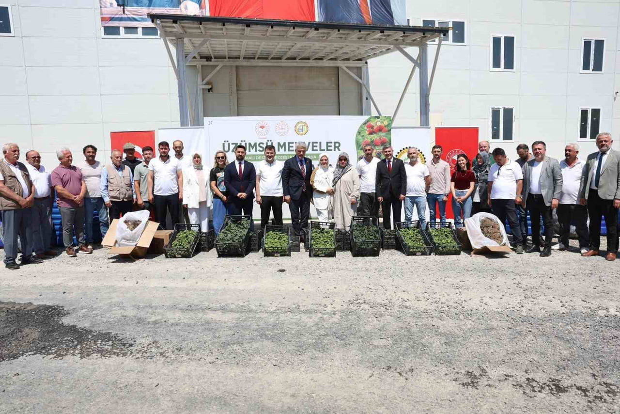 DÜZCE’DE TARIMSAL ÇEŞİTLİLİĞİ ARTIRMAK VE YEREL ÜRETİCİLERİ EKONOMİK OLARAK GÜÇLENDİRMEK AMACIYLA...