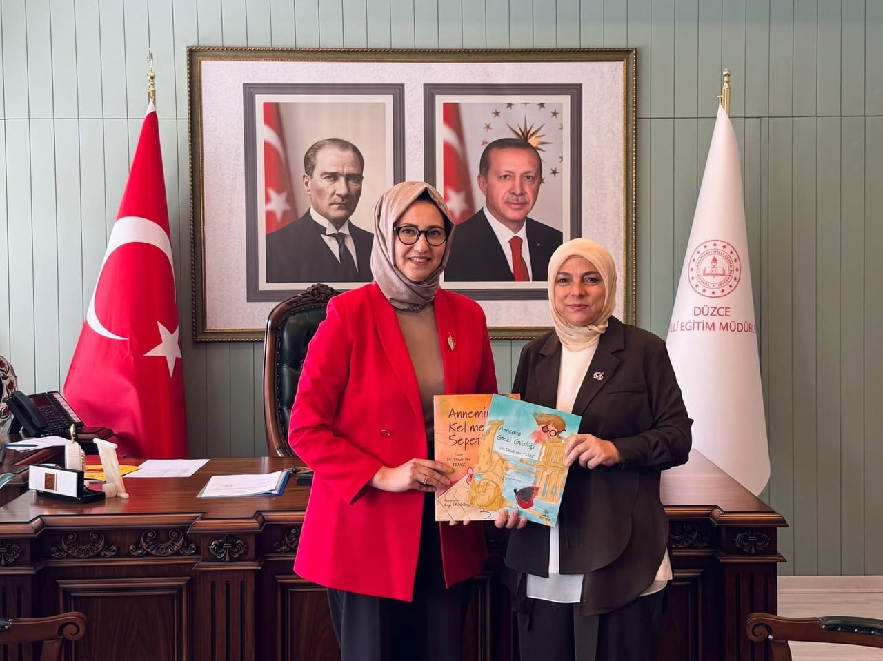 DÜZCE ESİN OLCAY ANADOLU LİSESİ EDEBİYAT ÖĞRETMENİ VE ÇOCUK KİTAPLARI YAZARI DÖNDÜ NUR TEMİZ İLE...