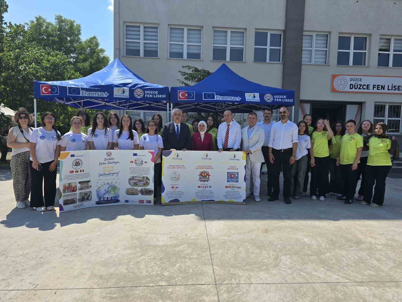 DÜZCE FEN LİSESİ TARAFINDAN DÜZENLENEN "TEKNOFEN-81 BİLİM, KÜLTÜR, SANAT VE SPOR ŞENLİĞİ"NDE...