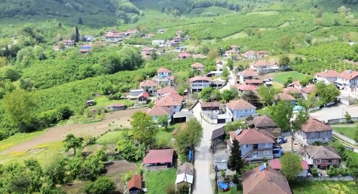 DÜZCE İL GENEL MECLİSİ BAŞKANI FAZLI KOÇ, YATIRIM PROGRAMI KAPSAMINDA KÖYLERDE ALTYAPI...