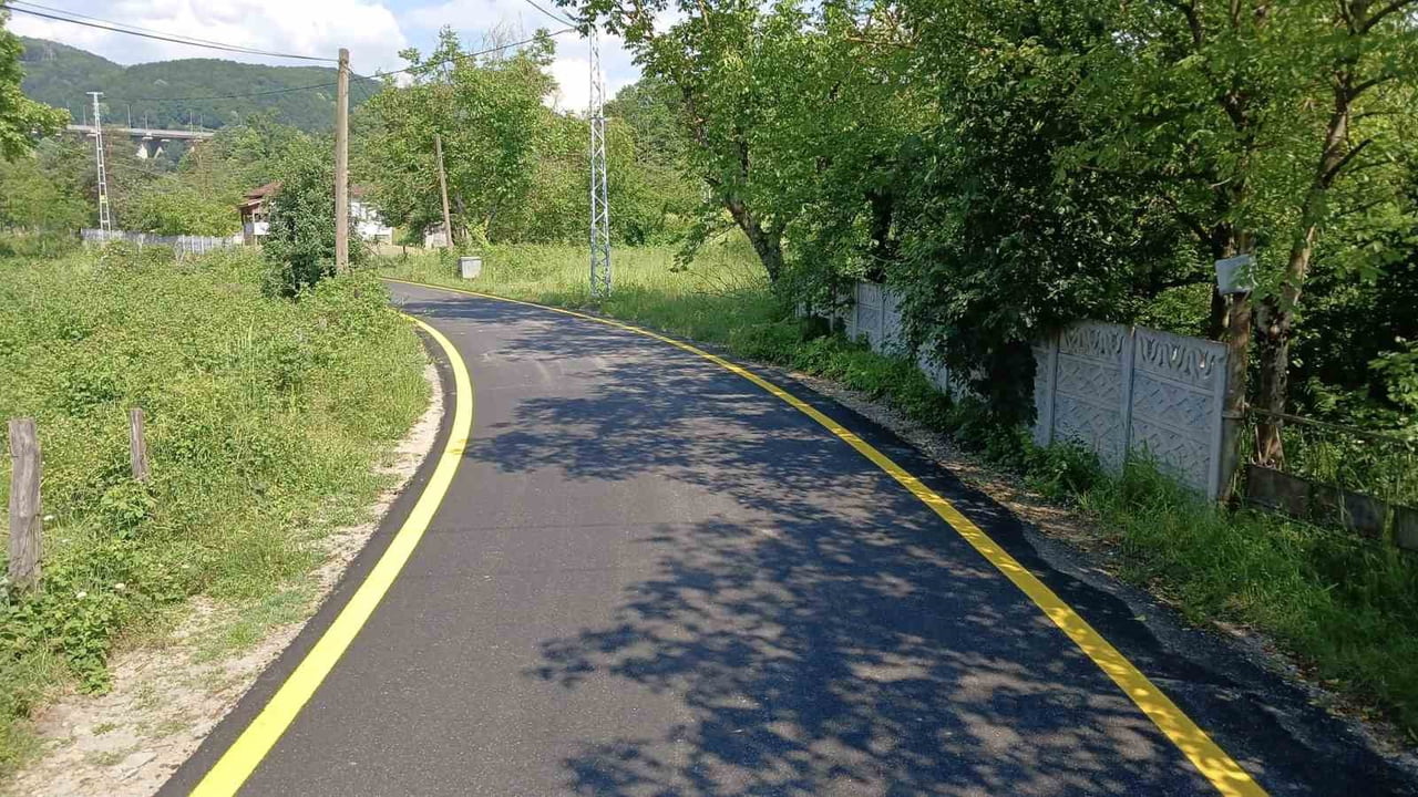 DÜZCE İL ÖZEL İDARESİ EKİPLERİ TARAFINDAN KAYNAŞLI İLÇESİNE BAĞLI DARIYERİ HASANBEY KÖYÜ’NDE...