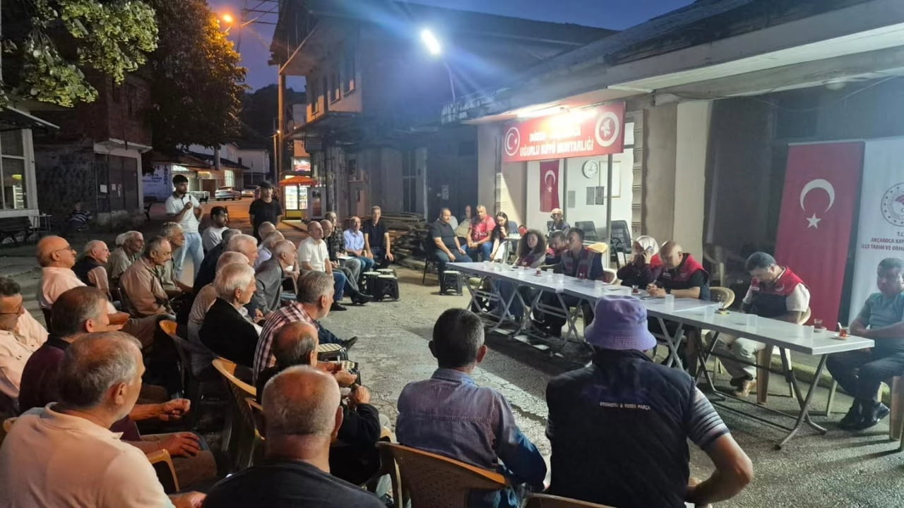 DÜZCE İL TARIM VE ORMAN MÜDÜRLÜĞÜ TARAFINDAN AKÇAKOCA İLÇESİNE BAĞLI UĞURLU KÖYÜNDE DÜZENLENEN...