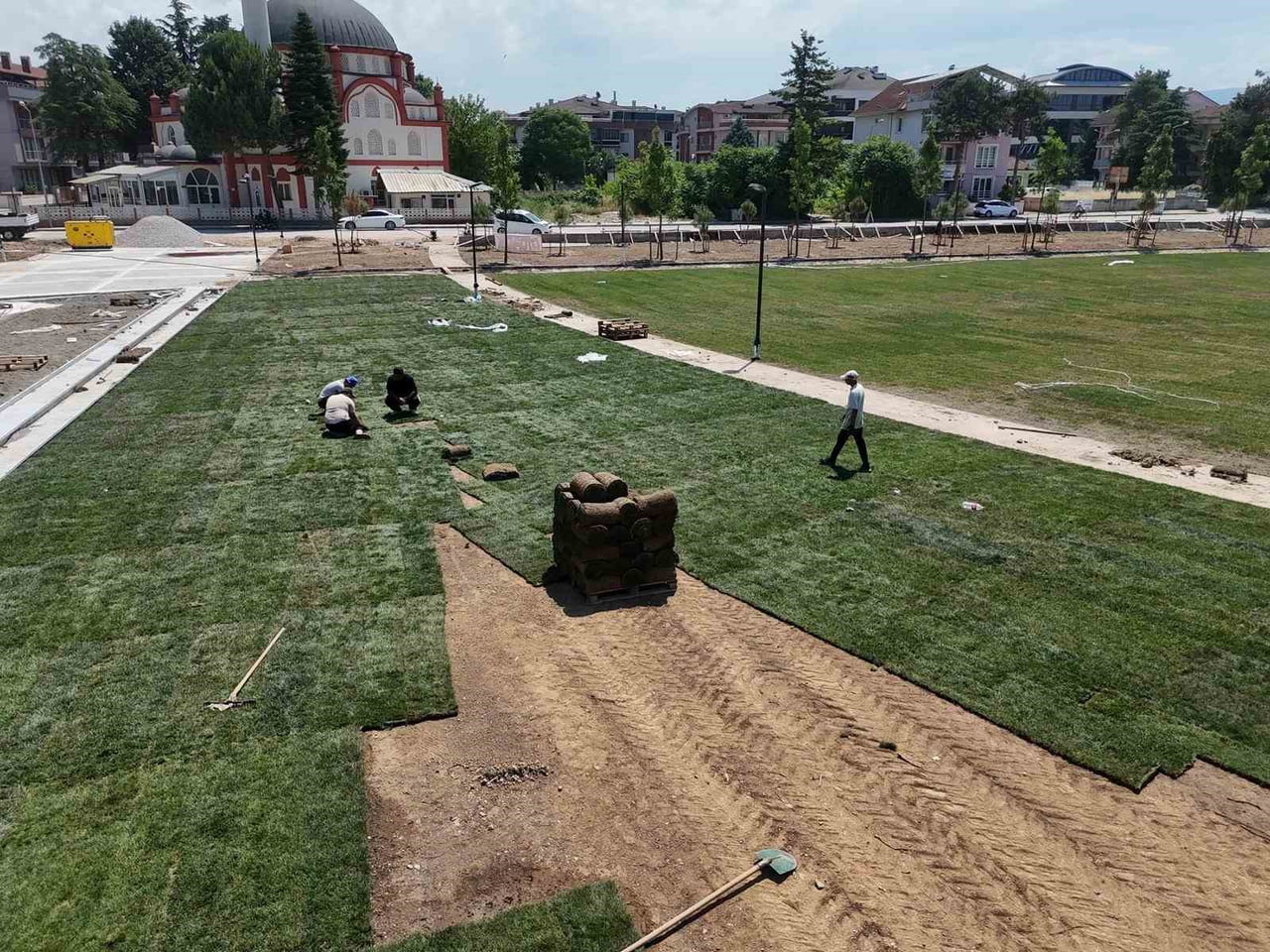 DÜZCE’NİN EN BÜYÜK PARKI OLACAK MİLLET BAHÇESİ 2’DE ÇALIŞMALAR ARALIKSIZ SÜRÜYOR. 48 DÖNÜMLÜK ALAN...