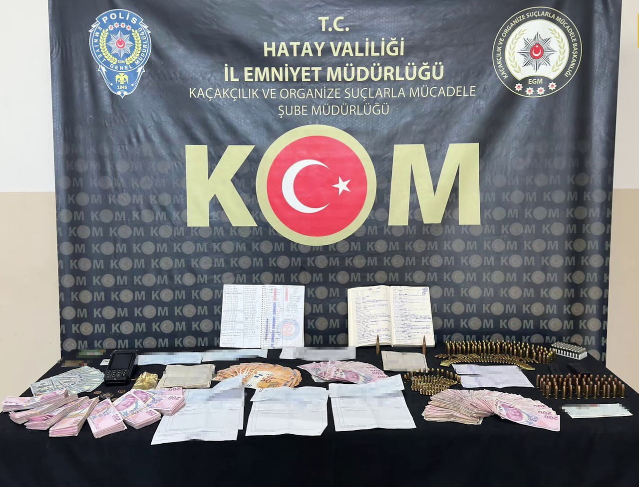 DÜZENLENEN OPERASYONDA; 20 ŞÜPHELİ GÖZALTINA ALINIRKEN, KUMARDAN ELDE EDİLEN PARA, ALTIN, SİLAH VE...