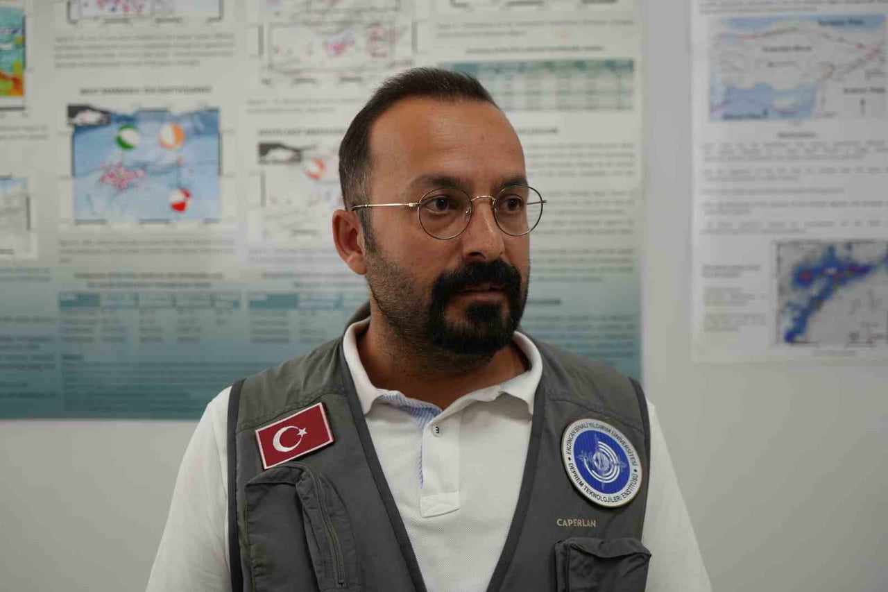 EBYÜ DEPREM TEKNOLOJİLERİ ENSTİTÜSÜ YER BİLİMLERİ MÜHENDİSLİĞİ ANABİLİM DALI BAŞKANI VE PROJE...