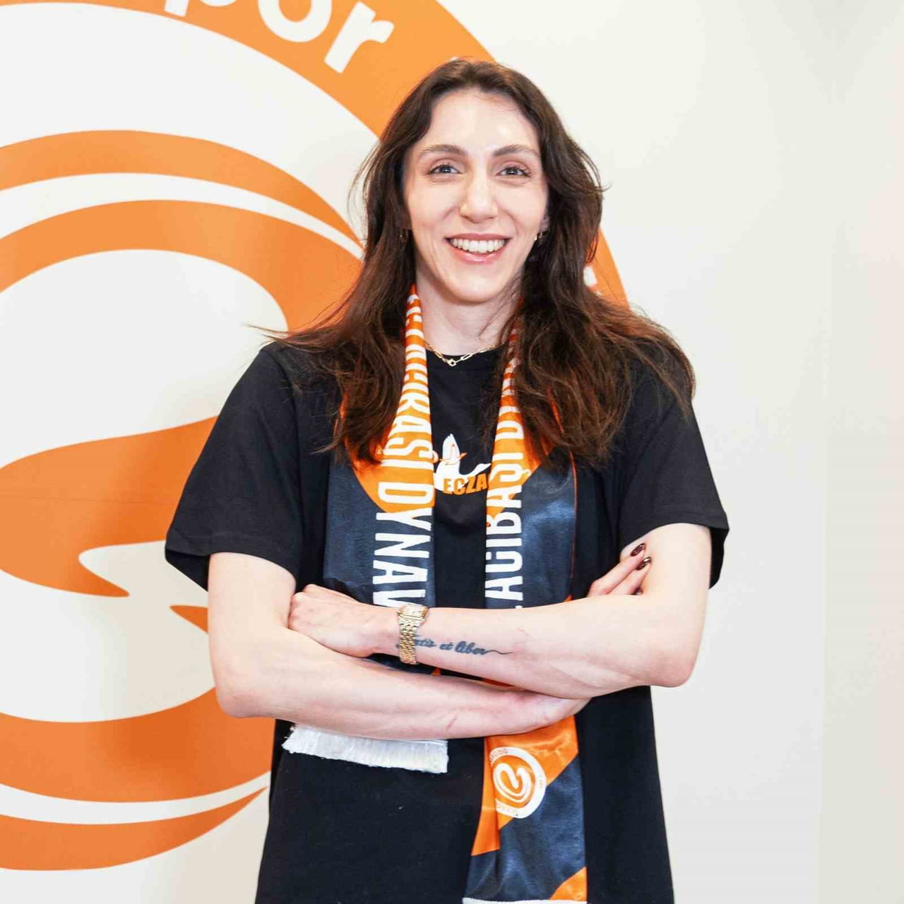ECZACIBAŞI DYNAVİT, MİLLİ OYUNCU ASLI KALAÇ'I RENKLERİNE BAĞLADI