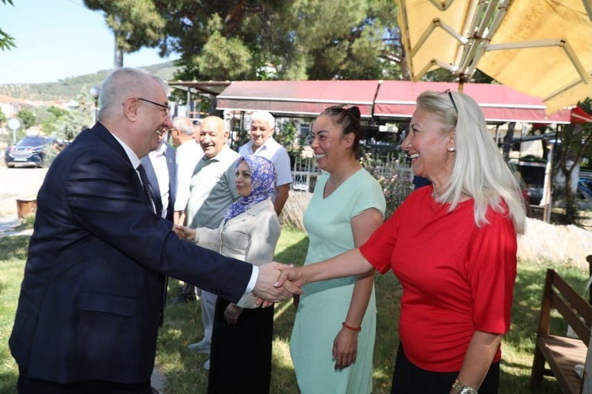 EDREMİT KAYMAKAMI AHMET ODABAŞ, EDREMİT BELEDİYE BAŞKANI MEHMET ERTAŞ VE YEREL YÖNETİM HEYETİYLE...