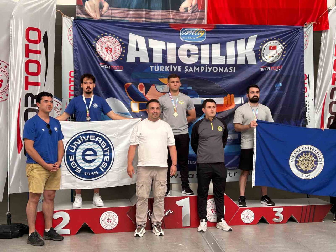 EGE ÜNİVERSİTESİ SPOR BİLİMLERİ FAKÜLTESİ ÖĞRENCİSİ ADNAN EFE UÇAR, BAŞARISINI DÜNYA ŞAMPİYONASI...