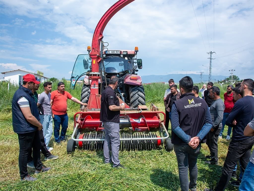 EĞİTİM BOYUNCA ELE ALINAN KONULARDA DOĞRU HASAT VE SİLAJ TEKNİKLERİ, ANALİZE DAYALI ÜRETİM...